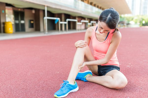 膝の怪我を繰り返す、走ると太ももやふくらはぎが痛くなる、走っても走れる距離が伸びないランニングをしていてこのような「悩み」を抱えていませんか？